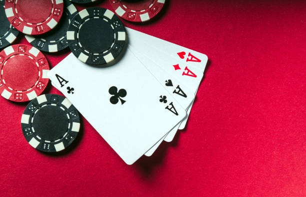 Lightning Baccarat live dealer table on winslot303 with cards and multiplier display
